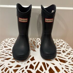 Toddler Size 7  Hunter Boots in Navy